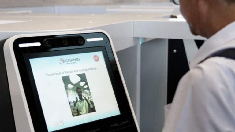 Pilah-Pilih Vendor, Bandara Internasional Changi Siap ‘Pekerjakan’ Facial Recognition