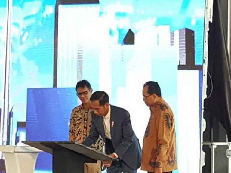 Membentang 22 Km, Jokowi Hari Ini Resmikan KA Bandara Internasional Minangkabau