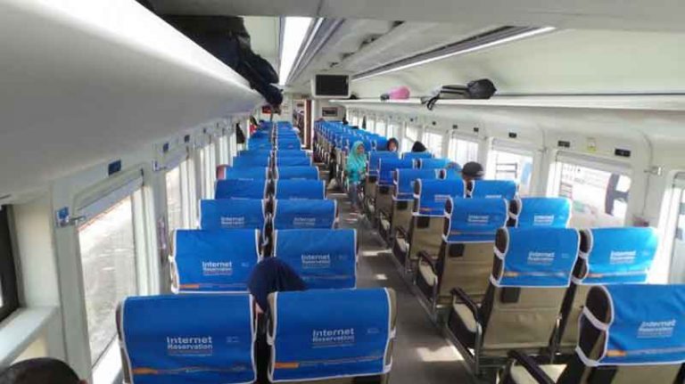 Serba-Serbi Pilih Kursi ‘Panas’ di Kereta Ekonomi Premium