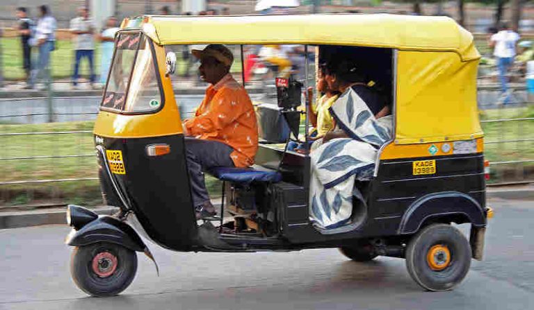 Tingkatkan Keselamatan, Otoritas Transportasi India Siap Sodorkan QR Code untuk Penumpang