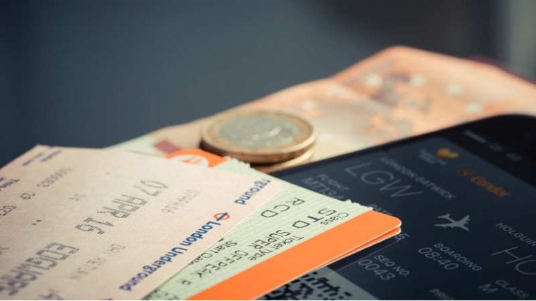 Selasa Sore! Waktu Paling Tepat untuk Berburu Tiket Pesawat Murah