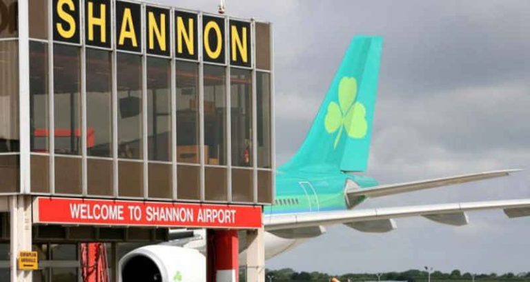 Kakek ini Pajang 1.500 Koleksi Miniatur Pesawatnya di Bandara Shannon, Irlandia