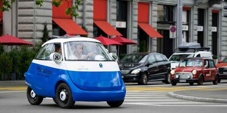 Setelah 2 Tahun Tak Jelas Juntrungannya, Tiny Microlino EV Akhirnya Legal di Jalanan Eropa
