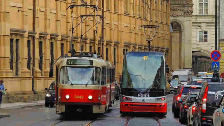 Tingkat Kecelakaan Trem Meningkat, Praha Gelar Kampanye Keselamatan di Jalan
