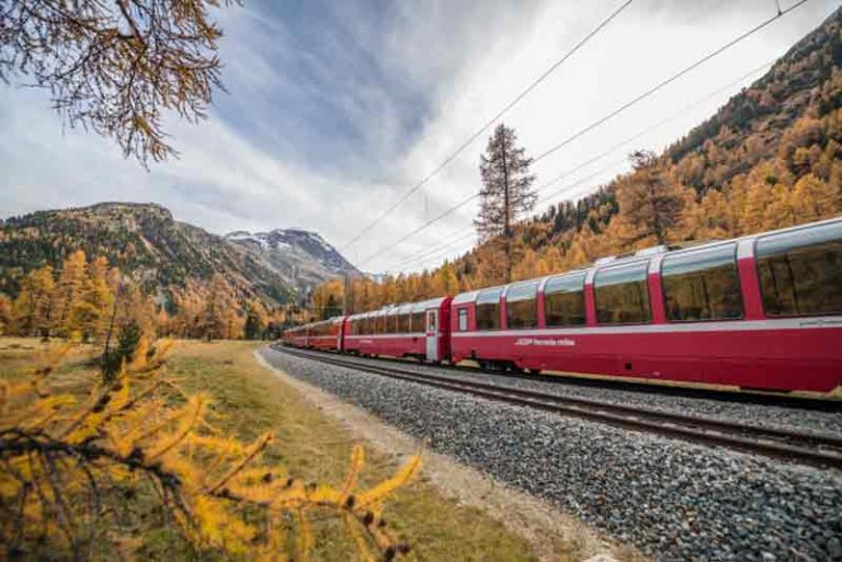 Suhu Panas Ekstrem Melanda Swiss, Lintasan Kereta Api Terpaksa di Cat Putih