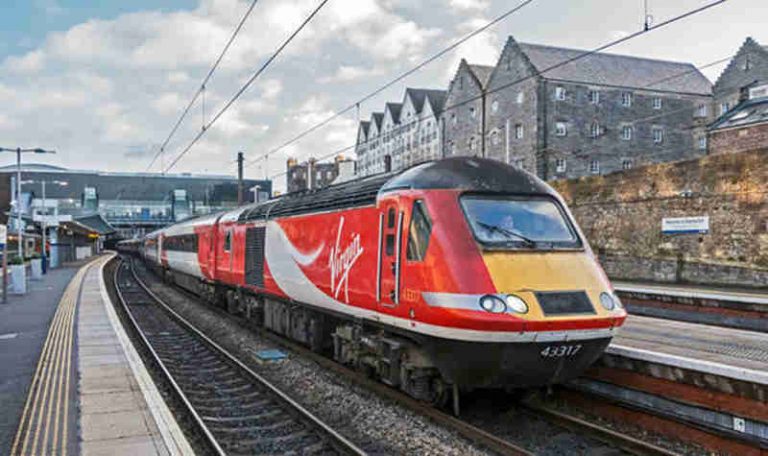 London North Eastern Railway Nantikan Sistem Sensor Bangku Karya McLaren
