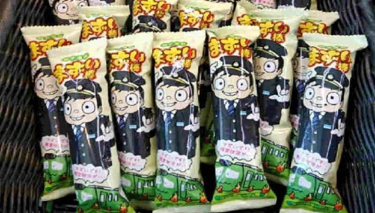 Jumlah Penumpang Menurun, Operator Kereta Jepang Jajakan Cemilan Unik nan Nyeleneh!