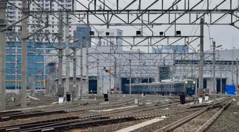 Sebulan Beroperasi Komersial, Rata-Rata Pemumpang MRT Jakarta Per Hari Mencapai 82.615 Orang