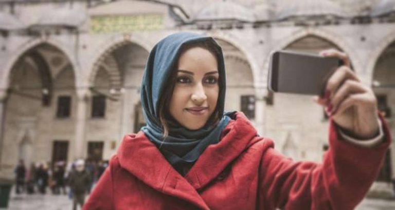 Mau Cari yang Halal? Ini Dia Lima Destinasi Wisata di Eropa yang Muslim-Friendly
