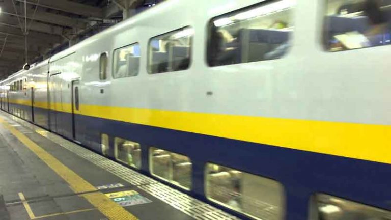 Obsesi PT KAI Hadirkan Kereta Bertingkat, Akankah Terealisasi?