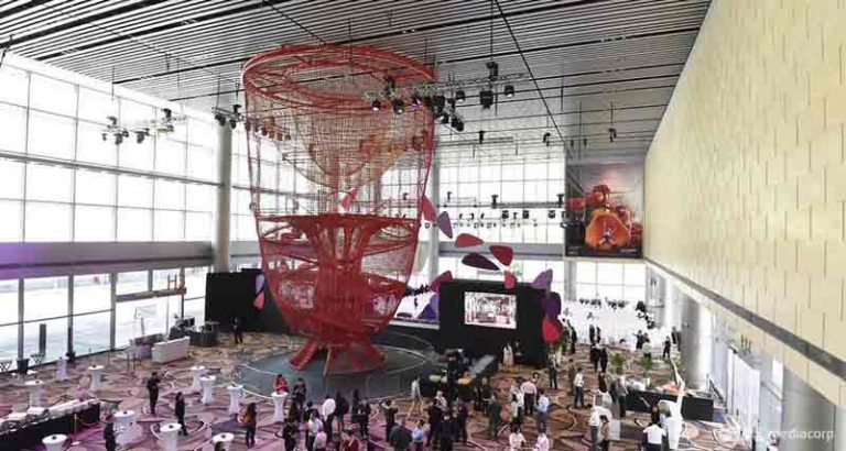 Terminal 4 Changi Hadirkan Taman Bermain Chandelier