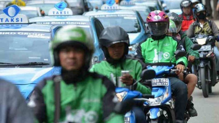 Pasca Pemberlakuan Tarif Baru, Pengemudi Ojek Online Keluhkan Sepinya Order