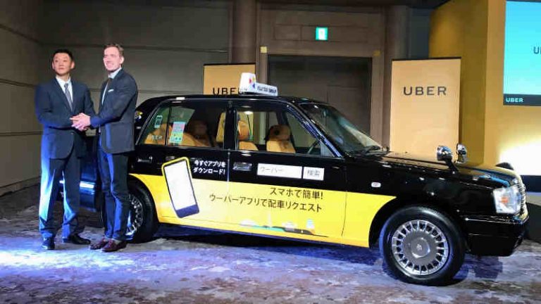 ‘Ganti Persneling’, Uber Coba Peruntungan Jajal Bisnis Taksi di Jepang
