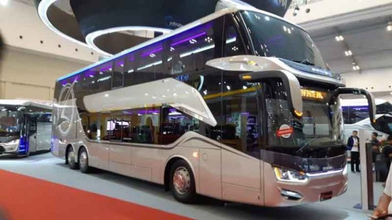 Mau Naik Bus Tingkat, Sebaiknya Pilih Duduk di Atas atau di Bawah?