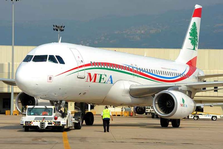 Presiden Pakai Pesawat Komersial, 150 Penumpang di Bandara Lebanon Tertunda 9 Jam