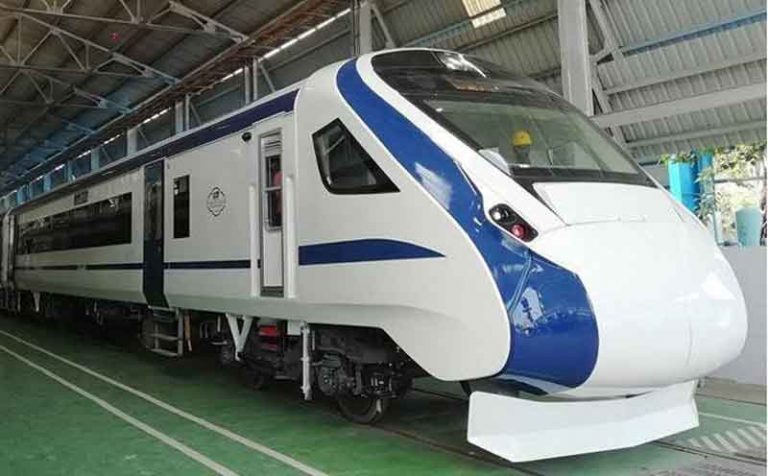 India Uji Coba Train 18, Kereta Cepat Tanpa Masinis Produksi Dalam Negeri