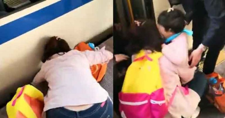 Akibat Ibu Asik Main Ponsel, Anak Jatuh Diantara Peron dan Rel