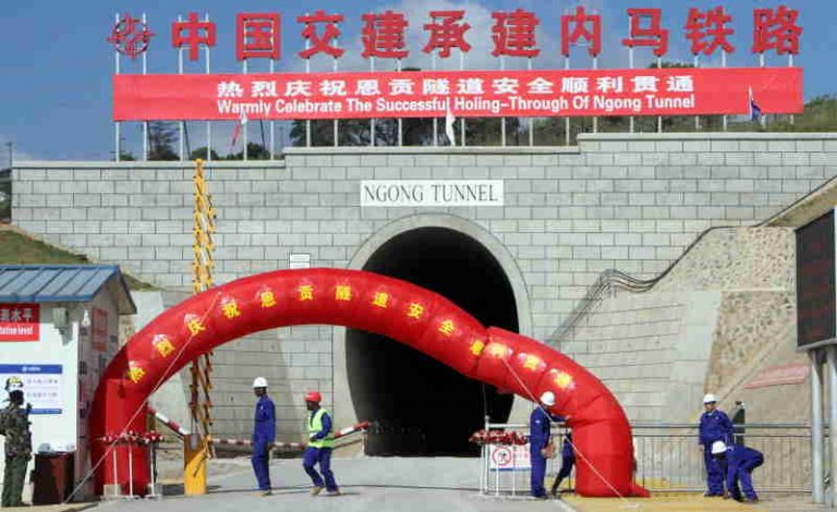 Kontraktor Cina Rampungkan Pembangunan Terowongan Kereta Terpanjang di Afrika Timur