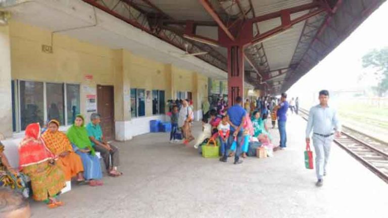 Tiap Hari Layani 6 Ribu Penumpang, Stasiun ini Tak Miliki Fasilitas Umum