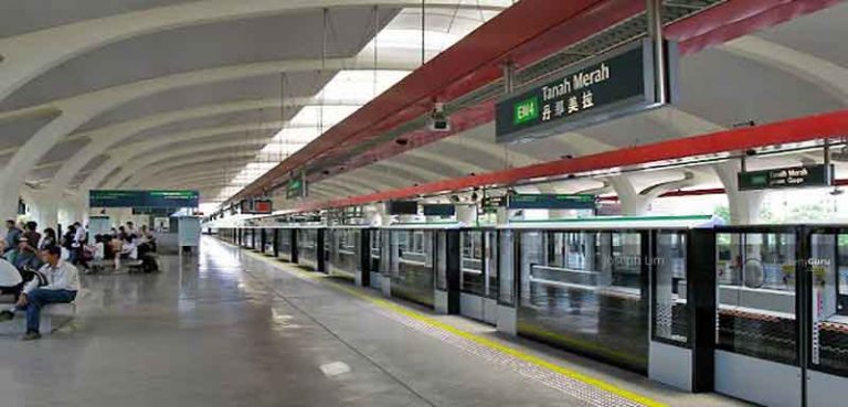 Loncati Pintu Pembatas Platform di Jalur MRT Singapura, Pria 30 Tahun Diamankan Polisi