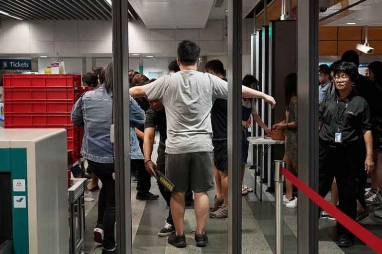 Antisipasi Serangan Teroris, Stasiun MRT Singapura Akan Dilengkapi Pemindai X-Ray