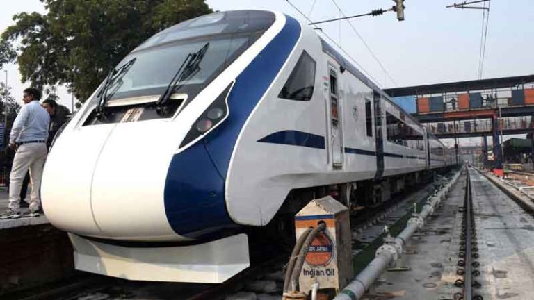 Train 18 Resmi Punya Nama ‘Vande Bharat Express’