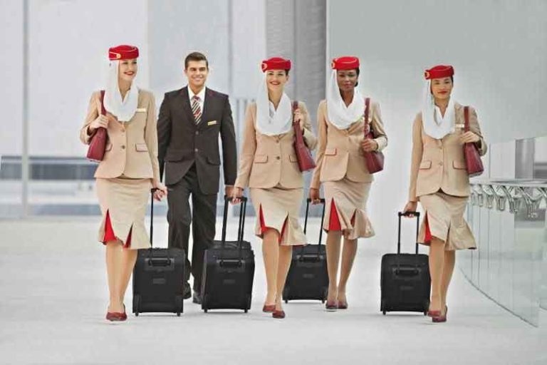 Memo Internal Tersebar, Emirates Peringatkan Awak Kabin yang ‘Layover’ untuk Bersikap Sopan
