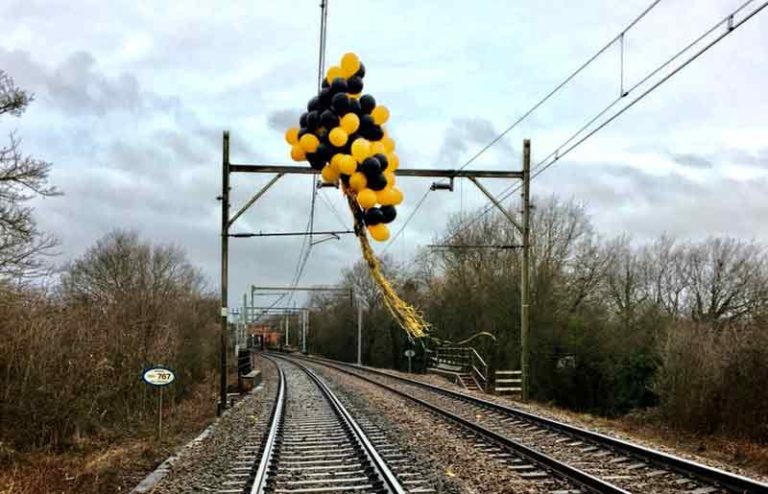 Gara-Gara Balon Helium, Perjalanan Kereta di Inggris Rugi 1 juta Poundsterling