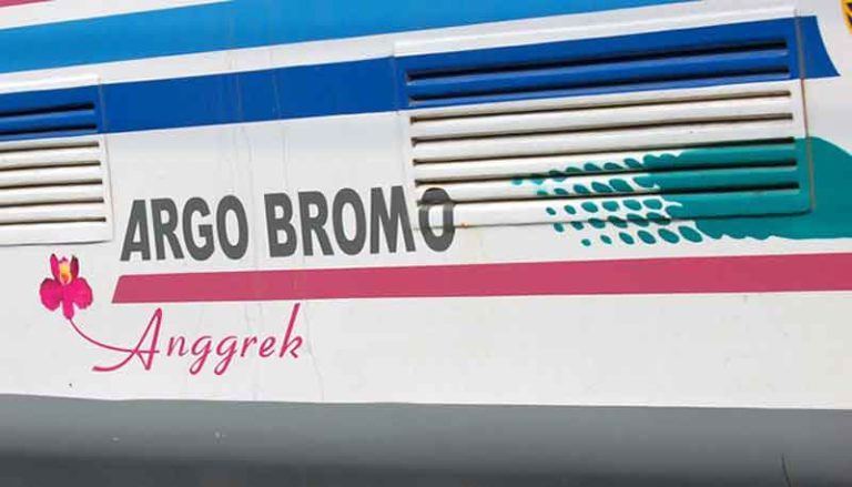 KA Argo Bromo Anggrek, Sejarah Pertama Varian Keluarga Kereta “Argo”