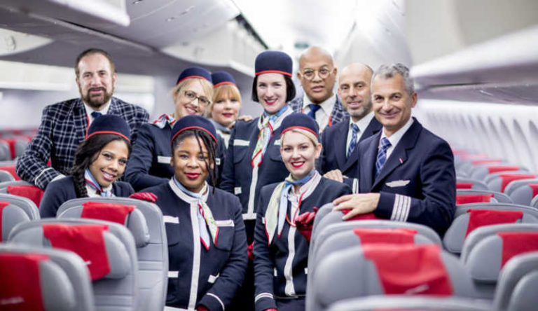 Norwegian Airlines Bebaskan Awak Kabin untuk Berdandan Seadanya