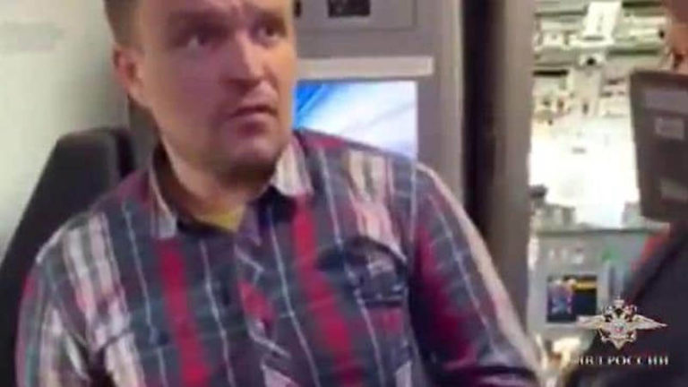 Aksi Hooligan di Kabin, Bikin Pramugari Aeroflot Patah Tulang Kaki!