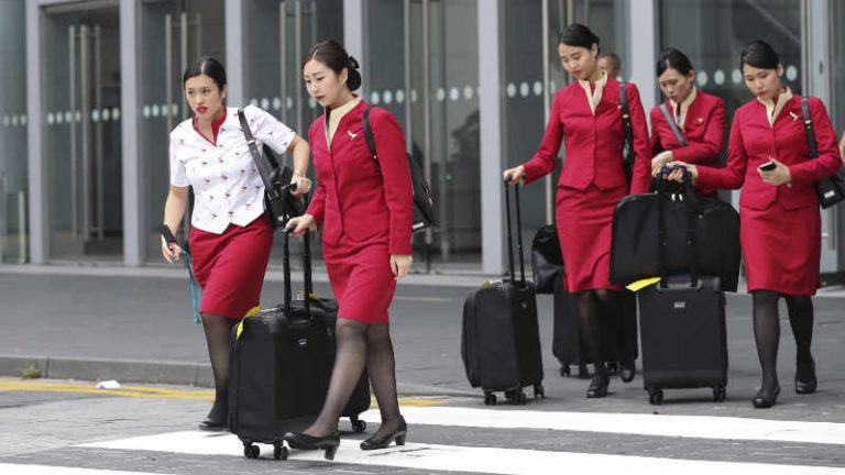 Parah, Pilot dan Pramugari Cathay Pacific Kerja 5 Pekan Tanpa Libur!