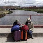 https___s3-ap-northeast-1.amazonaws.com_psh-ex-ftnikkei-3937bb4_images_0_8_8_6_26196880-1-eng-GB_RTS-stranded-at-border