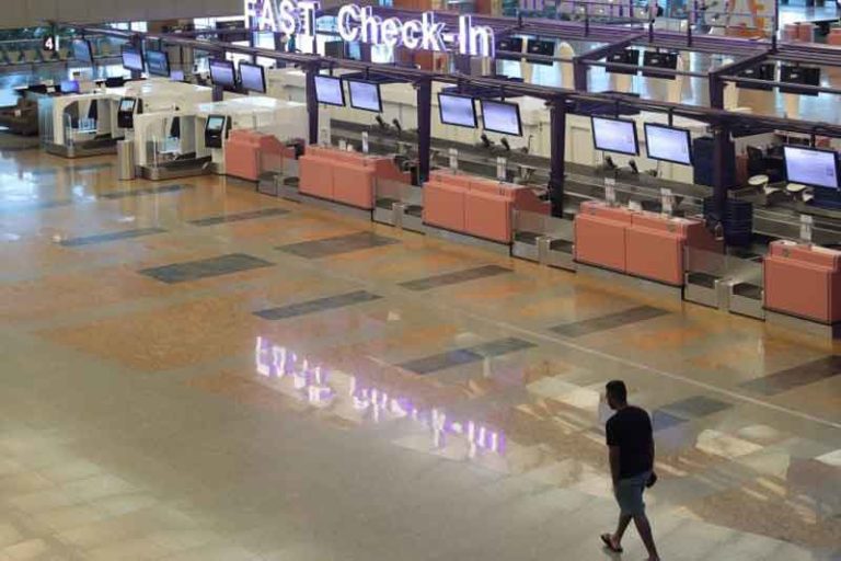 Jadi Klaster Baru Corona, 9 Ribu Pekerja Bandara Changi Bakal Dites Covid-19