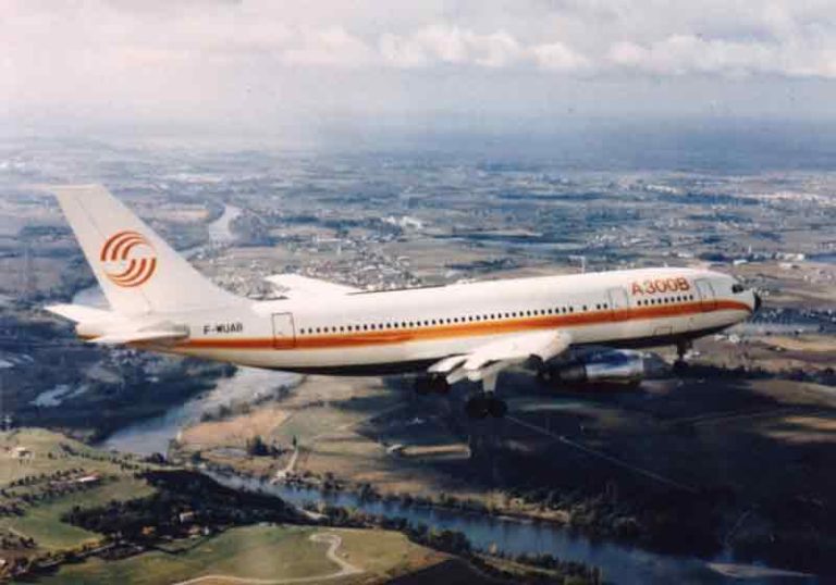 Sejarah Pesawat Airbus A300, Dari Proses Penamaan Hingga Sumbangsih Dirut Garuda Indonesia