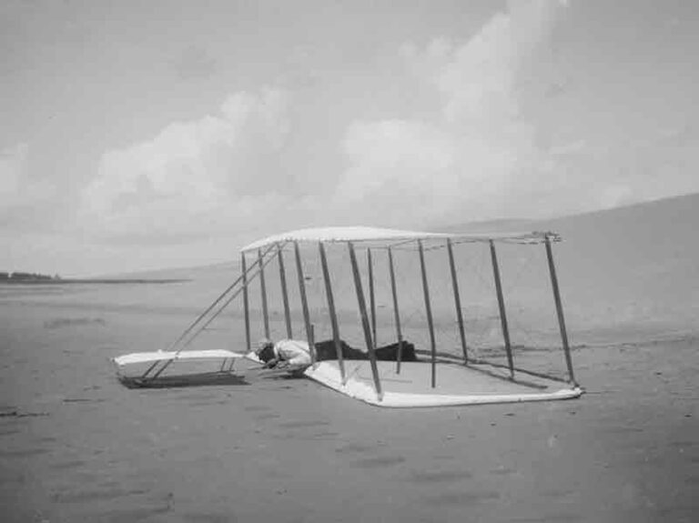 25 Mei 1910: Wright Bersaudara Terbang Bersama untuk Pertama dan Terakhir