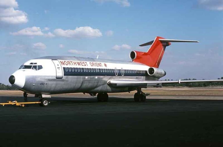 58 Tahun Beroperasi, Maskapai Mana Saja yang Operasikan Pesawat Boeing 727?