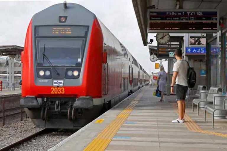 Perang Siber Iran Vs Israel! Kereta Bawah Tanah Israel Jadi Korban, Iran: Ini Baru Permulaan