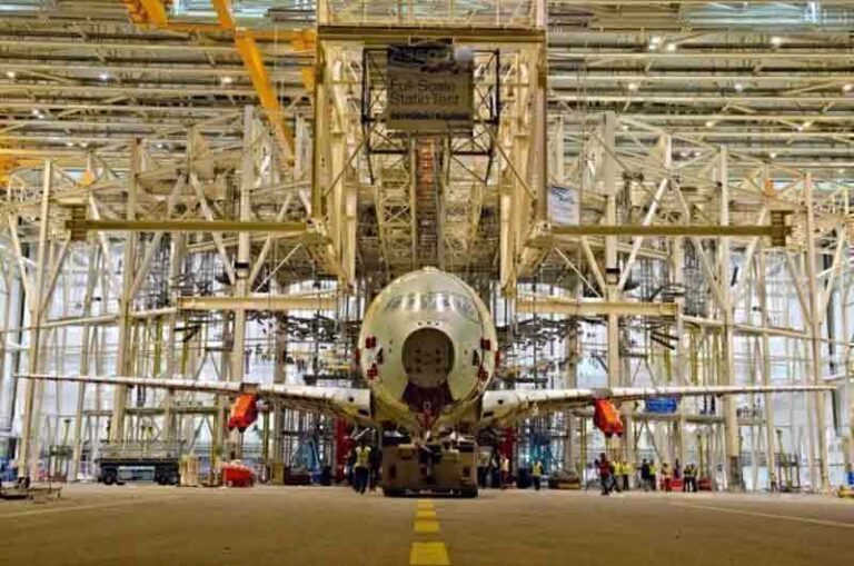 Pemerintah Kanada ‘Izinkan’ Airbus Gunakan Bahan Titanium dari Rusia