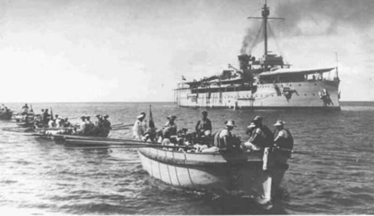 92 Tahun Lalu, Kapal Perang Belanda “De Zeven Provinciën” Diambil Alih Pemberontak di Lepas Pantai Sumatera