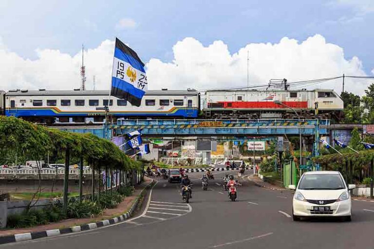 Gara-gara Dialeg, Nama Jembatan Krekweg Menjadi “Kretek Kewek”