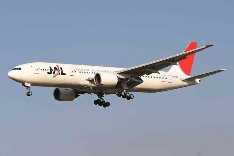 Buntut Mesin Terbakar dan Meledak di Udara, JAL Pensiunkan Boeing 777