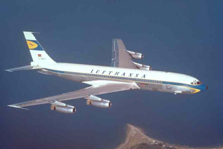 Pesawat Boeing 707 Lufthansa Lekat dengan Sejarah Indonesia-Jerman Akhirnya ‘Dimutilasi’