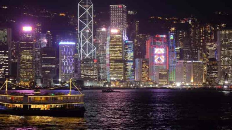 Star Ferry Hong Kong Disulap Jadi Kapal Pesiar Mewah Oleh Penggemar Berat