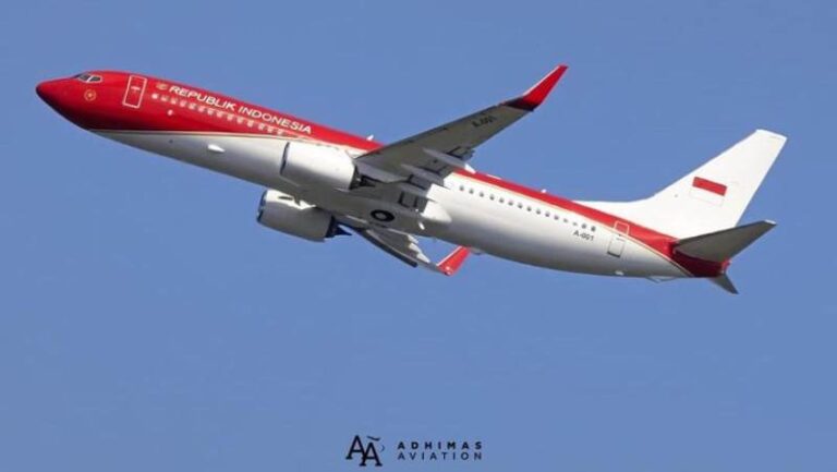 Pesawat Kepresidenan “Indonesia One” Telah Berganti Warna, Kini dengan Livery Merah Putih