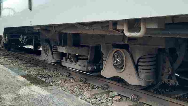 Bogie K5 Jadi Populasi Terbanyak Digunakan Kereta Api Indonesia