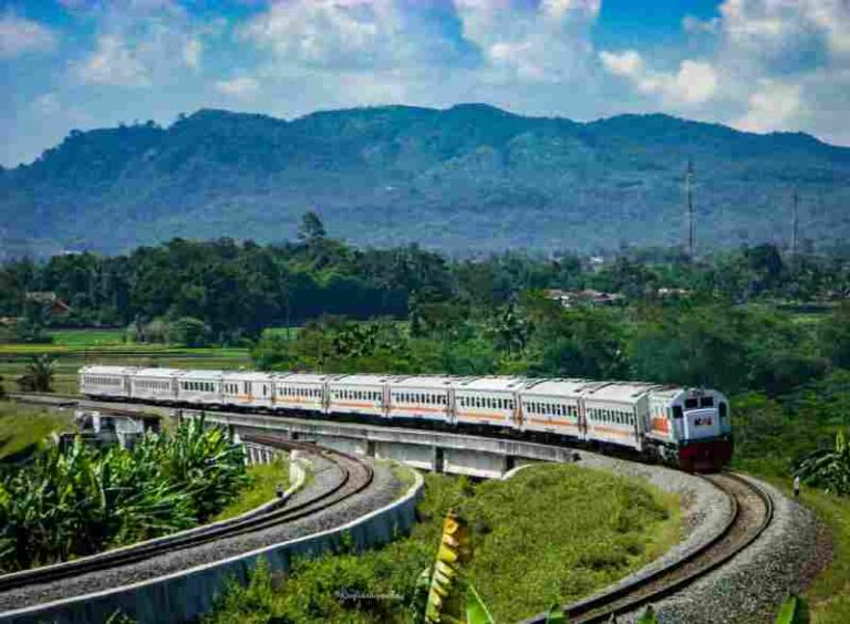 KA Joglosemarkerto Rute Cilacap – Yogyakarta Segera Beroperasi, Ini Jadwal dan Tarif Promonya