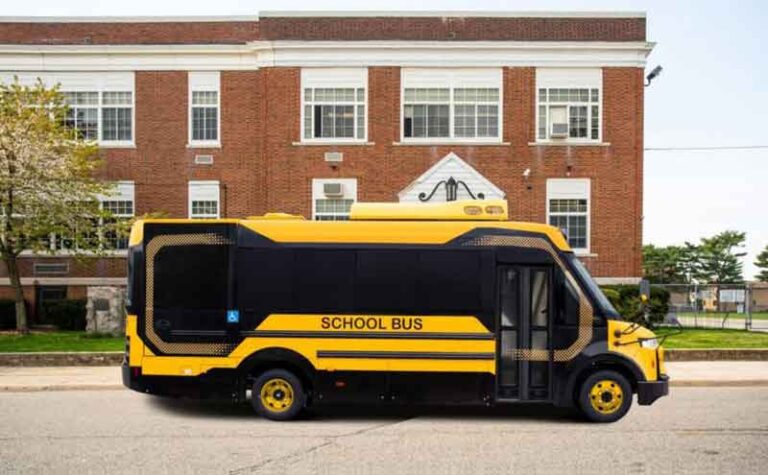 BYD Hadirkan Bus Sekolah Listrik Tipe A untuk Angkut Siswa