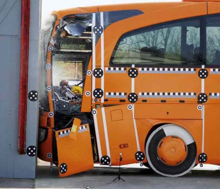 Cerita Bos PO SAN Ajak Karoseri Ternama Lakukan Test Crash: Cuma Garuk-garuk Kepala