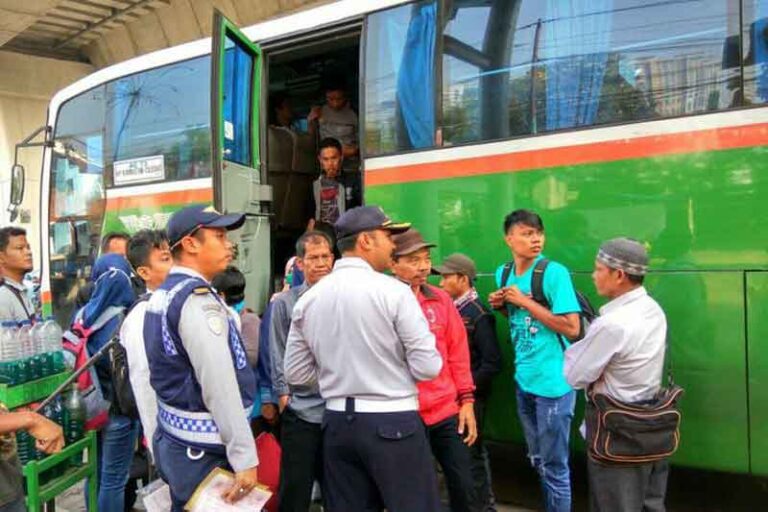Ramai Penumpang di Masa Jayanya,  Mayasari Bakti 905 Lalui Jalur Perdagangan Jakarta